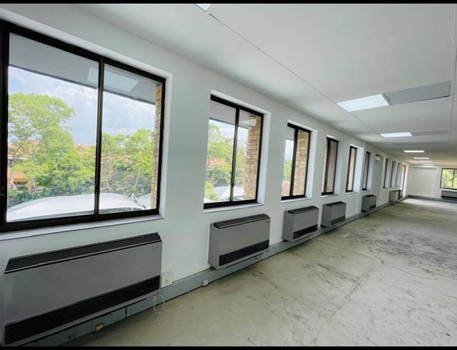 214M² OFFICE TO LET IN VORNA VALLEY